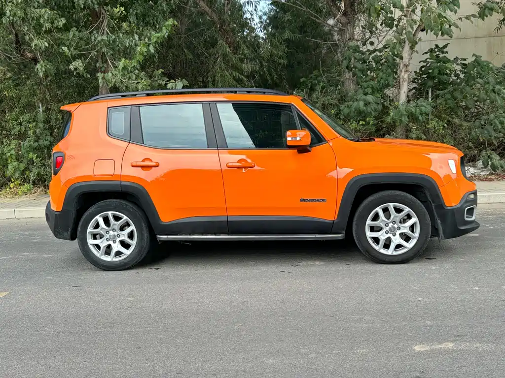 Jeep Renegade — миниатюра 12