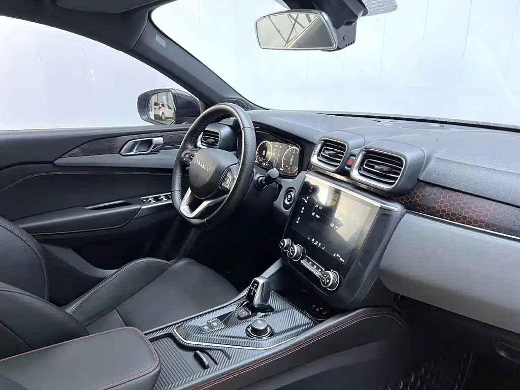 Lynk & Co 03 — миниатюра 4