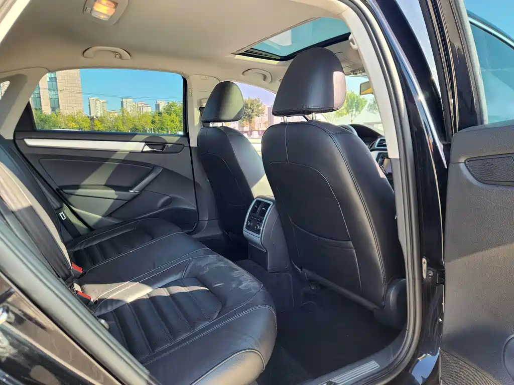 Volkswagen Passat — миниатюра 9