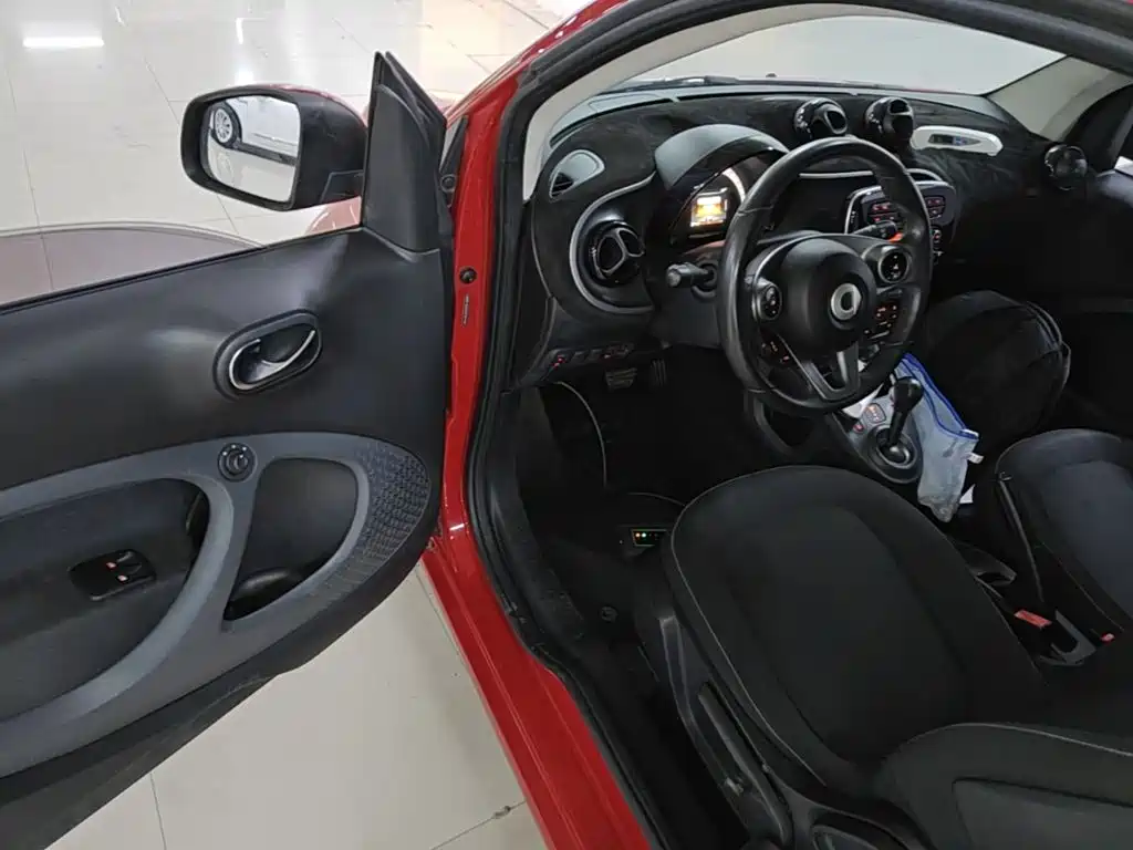 smart Smart Fortwo — миниатюра 16