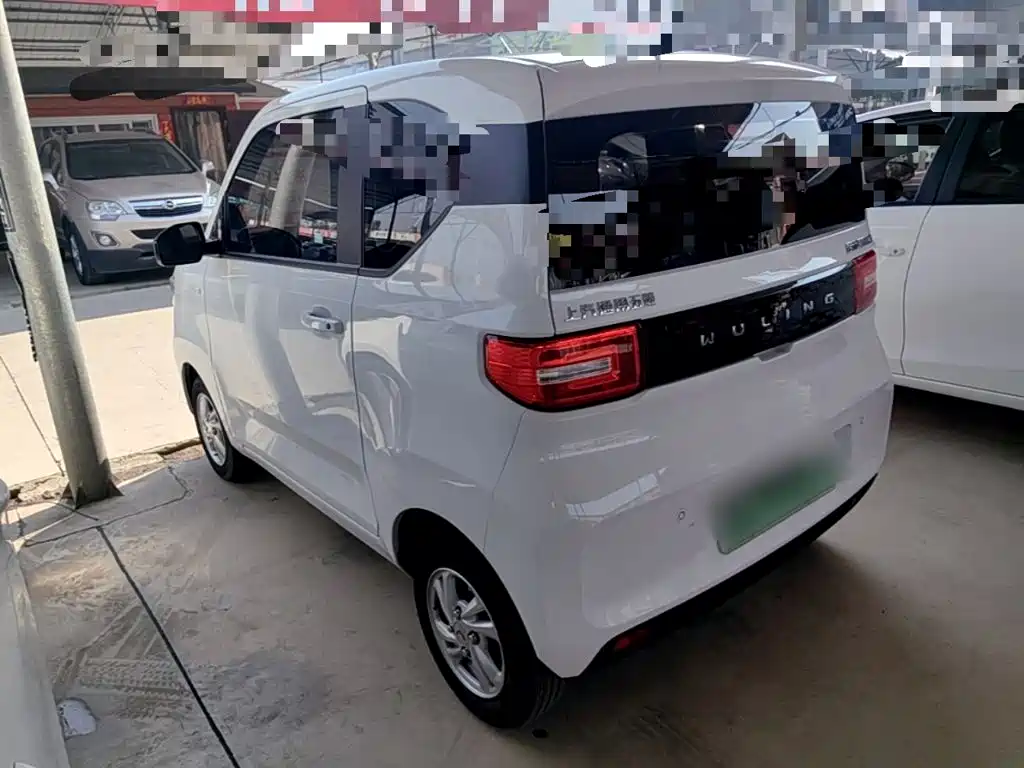 Wuling MINIEV — миниатюра 5