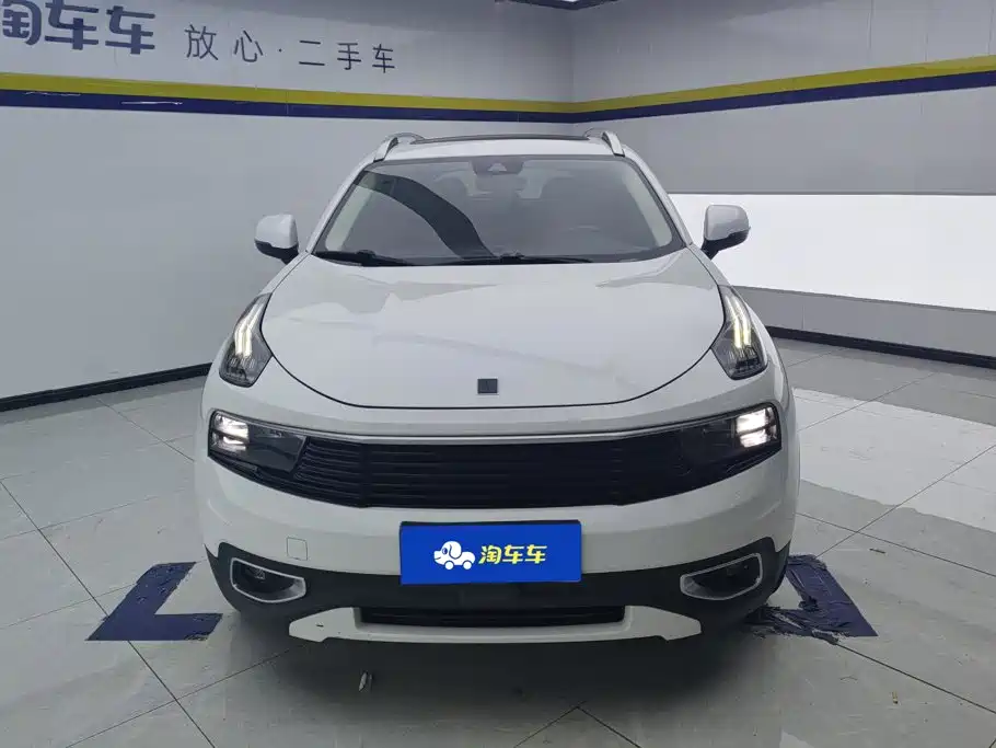 Lynk & Co 01 — миниатюра 2