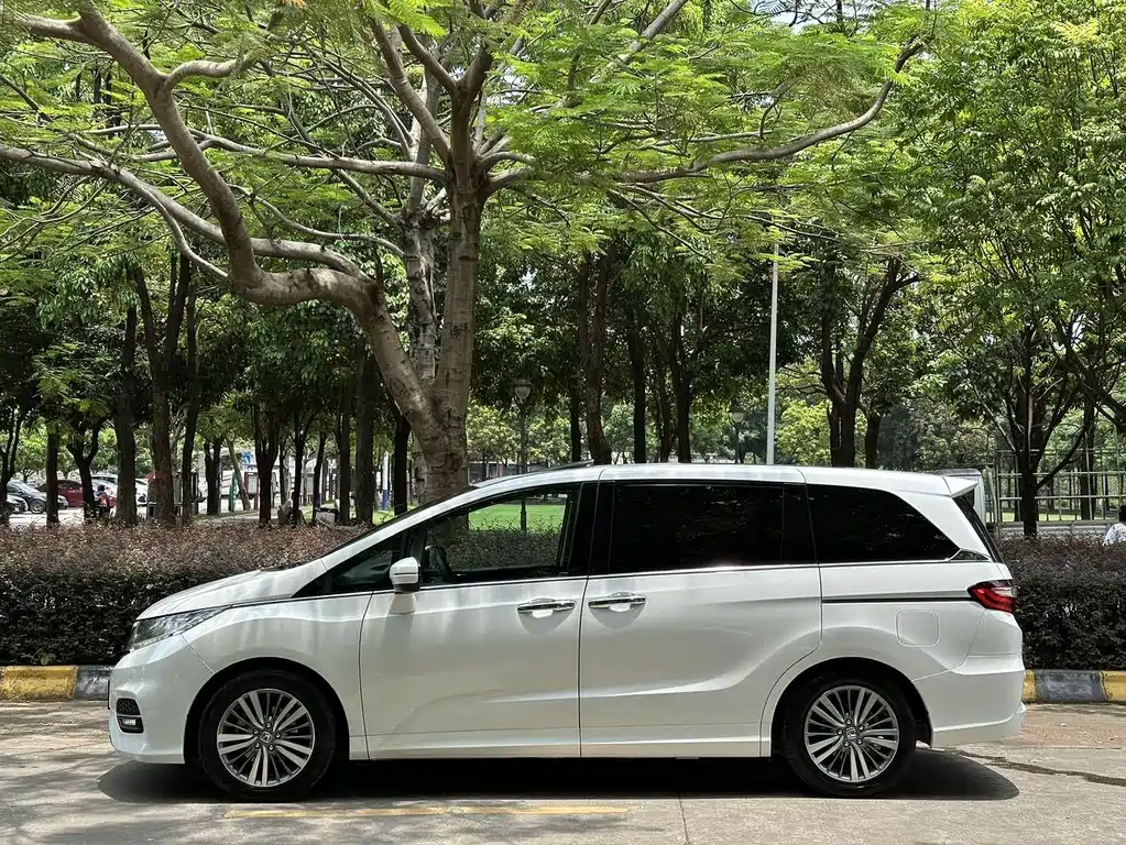 Honda Odyssey — миниатюра 5