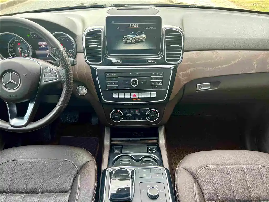 Mercedes-Benz GLE (Import) — миниатюра 15
