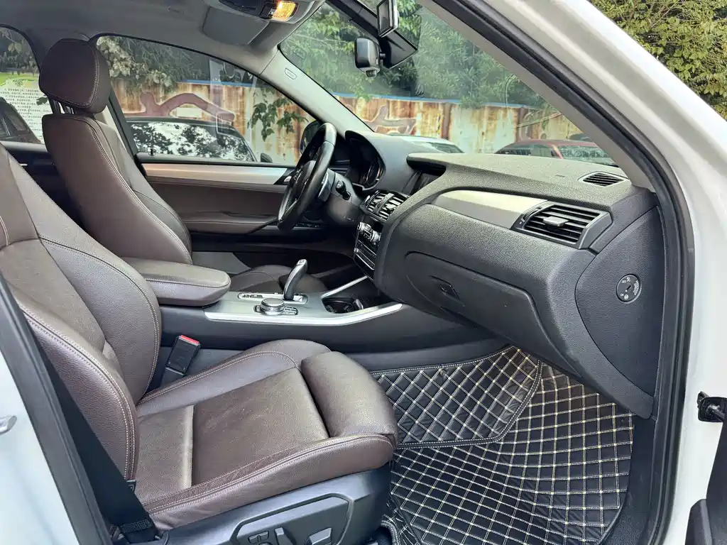 BMW X4 — миниатюра 8