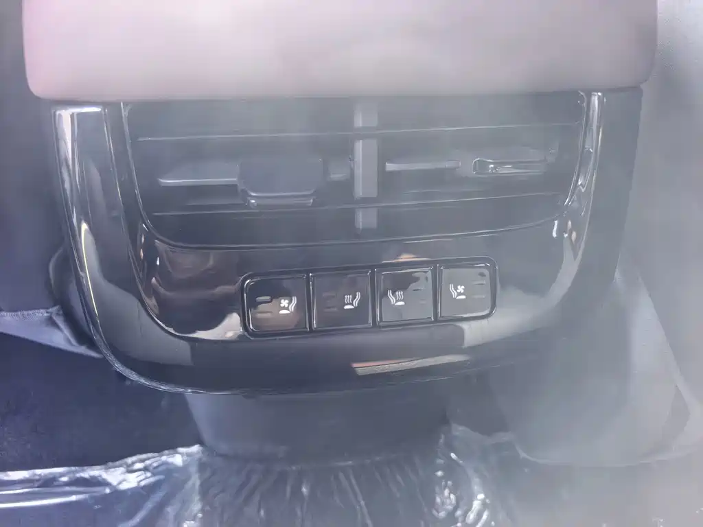 BYD Seal 07 DM-i — миниатюра 16