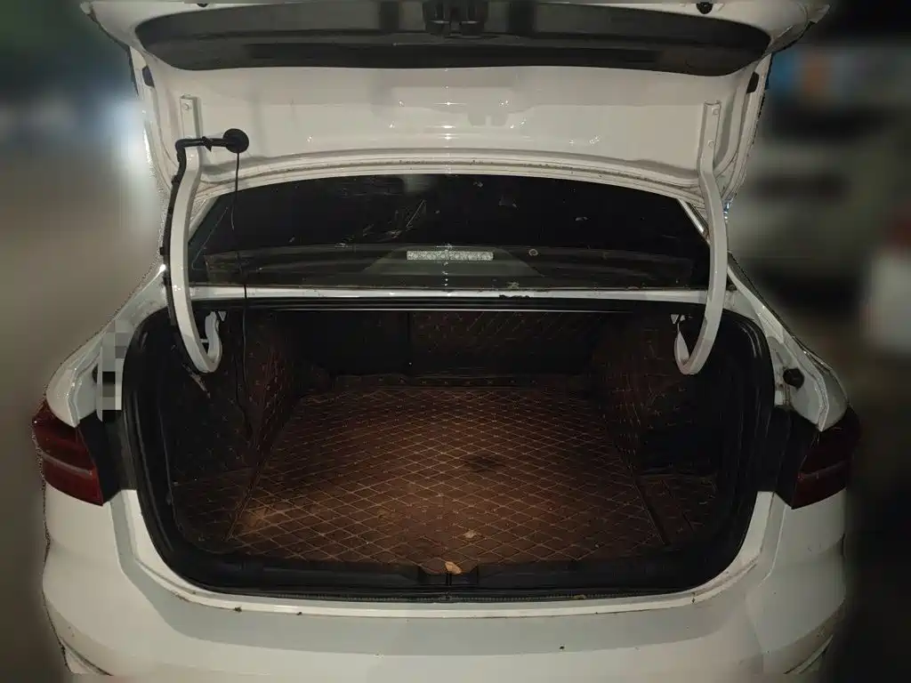 Volkswagen Lavida — миниатюра 20