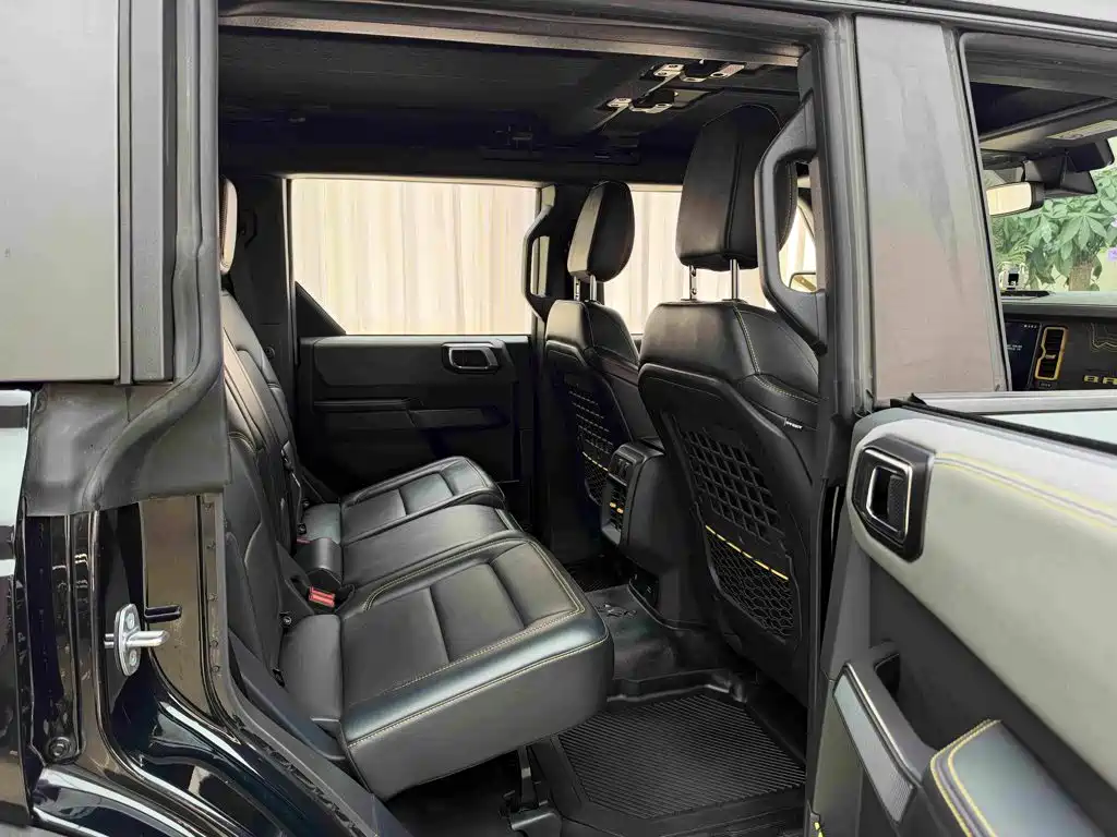 Ford Bronco — миниатюра 11