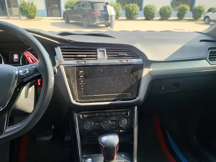 Volkswagen Tiguan L — миниатюра 13