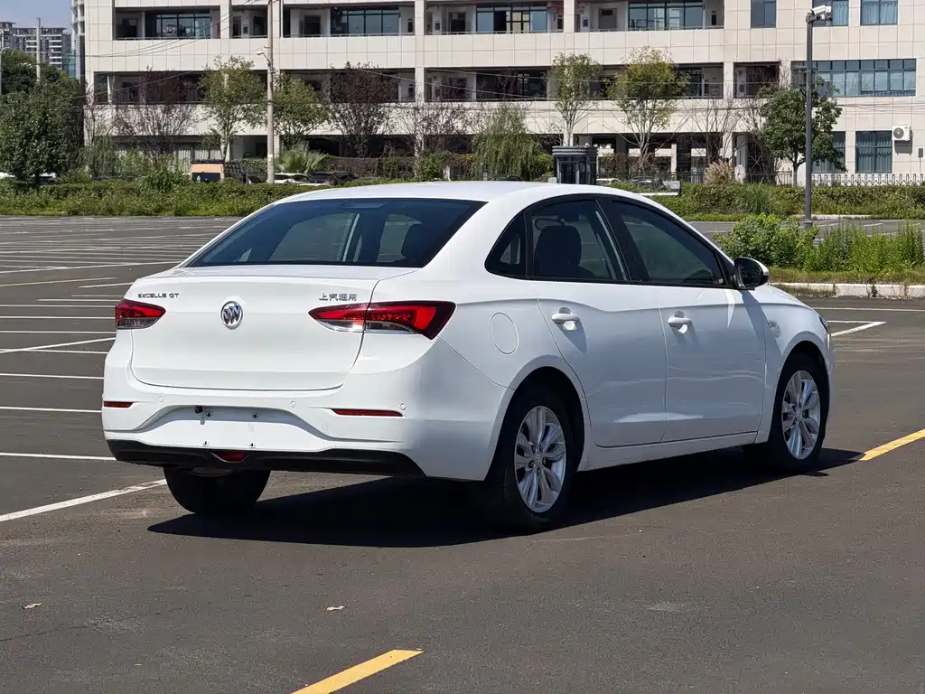 Buick Excelle — миниатюра 13