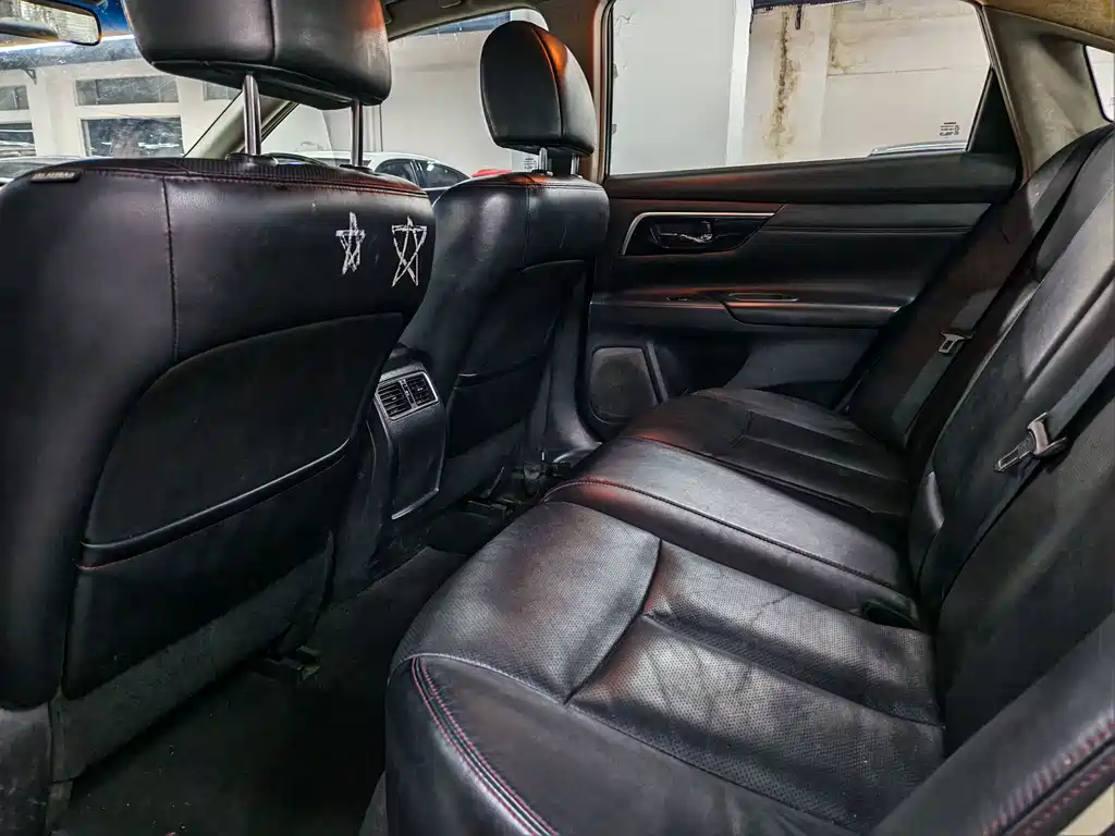 Nissan Teana — миниатюра 10