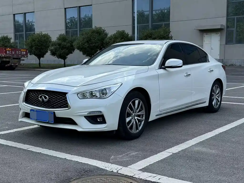 Infiniti Q50L 2023