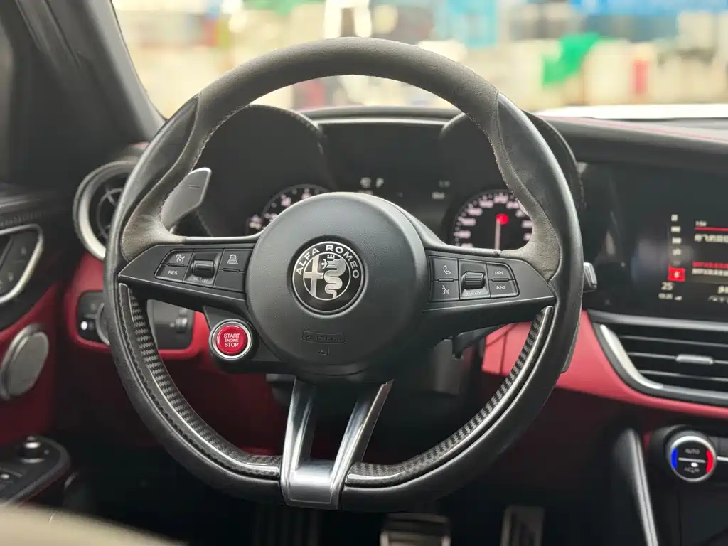 Alfa Romeo Giulia 2017 2.9T 510HP