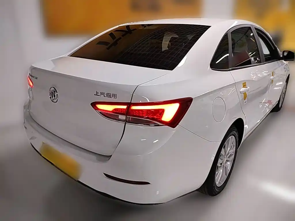 Buick Excelle — миниатюра 10