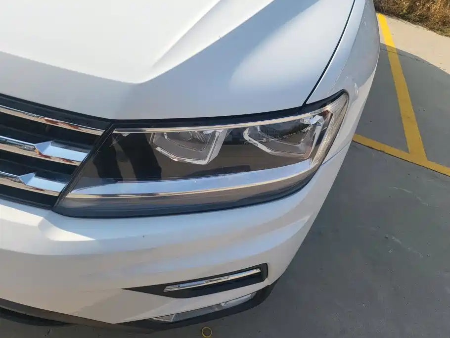 Volkswagen Tiguan L — миниатюра 5