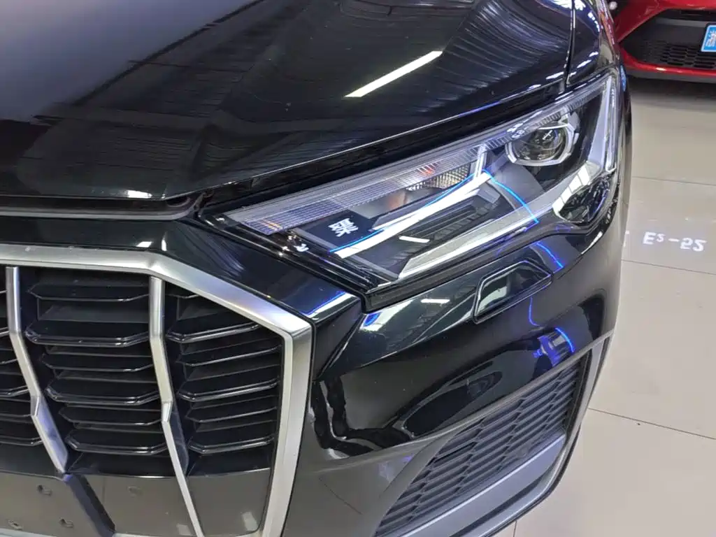 Audi Q7 — миниатюра 24