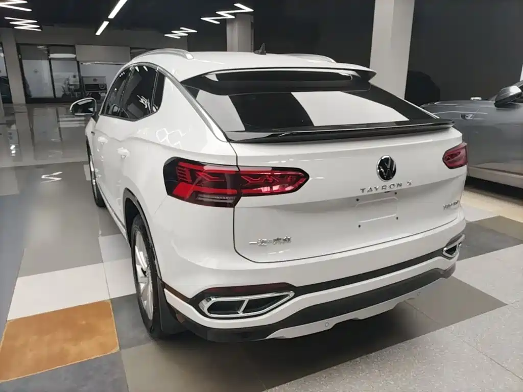 Volkswagen X — миниатюра 5