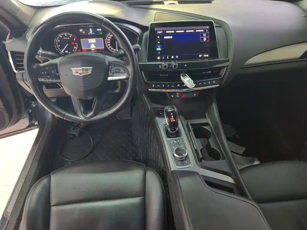 Cadillac CT5 — миниатюра 10