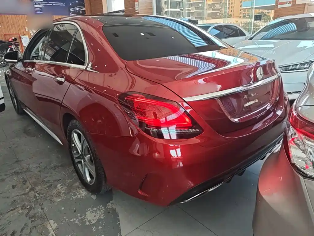 Mercedes-Benz C-Class — миниатюра 5