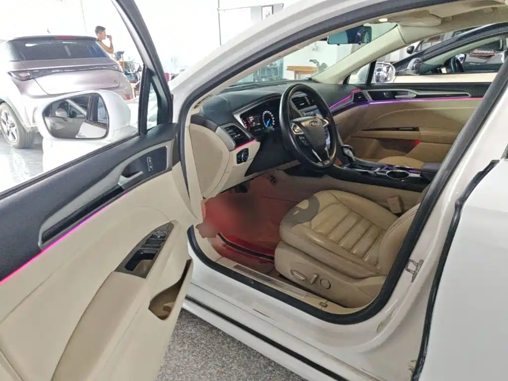 Ford Mondeo — миниатюра 16