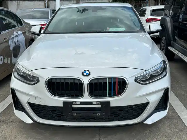 BMW  1 SERIES 2019