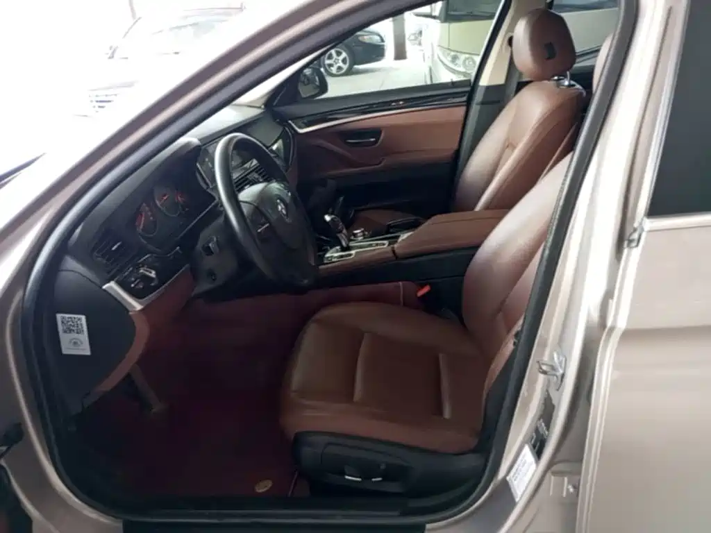 BMW 5 Series (Import) — миниатюра 15