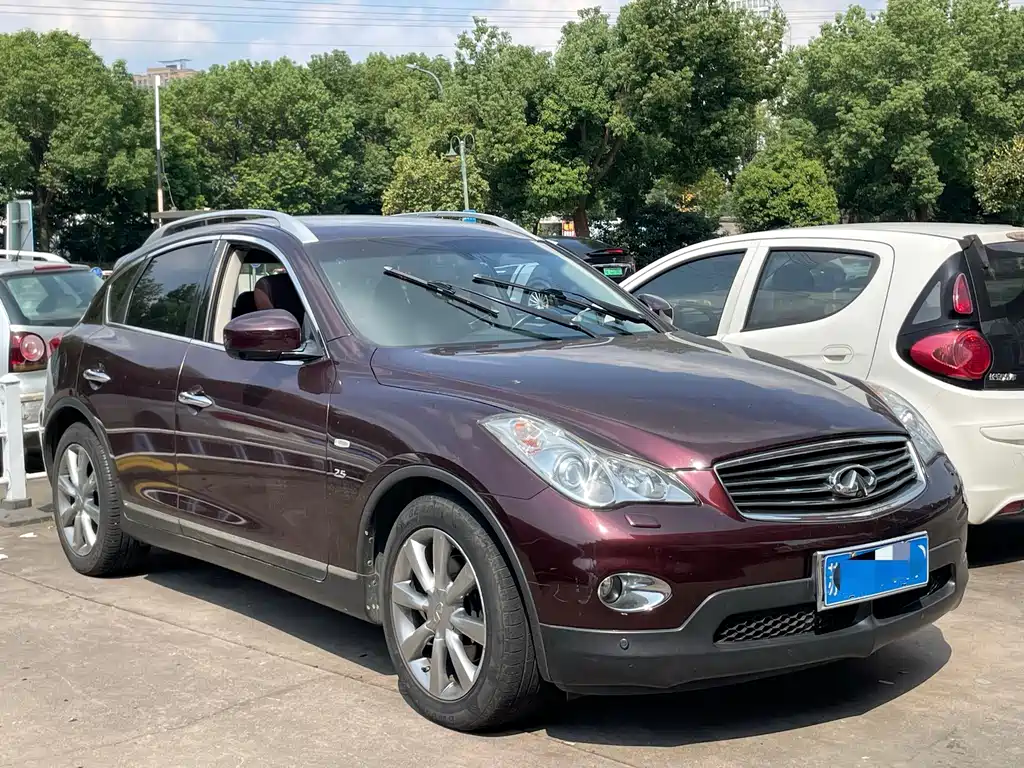 Infiniti QX50 (Import) — миниатюра 2