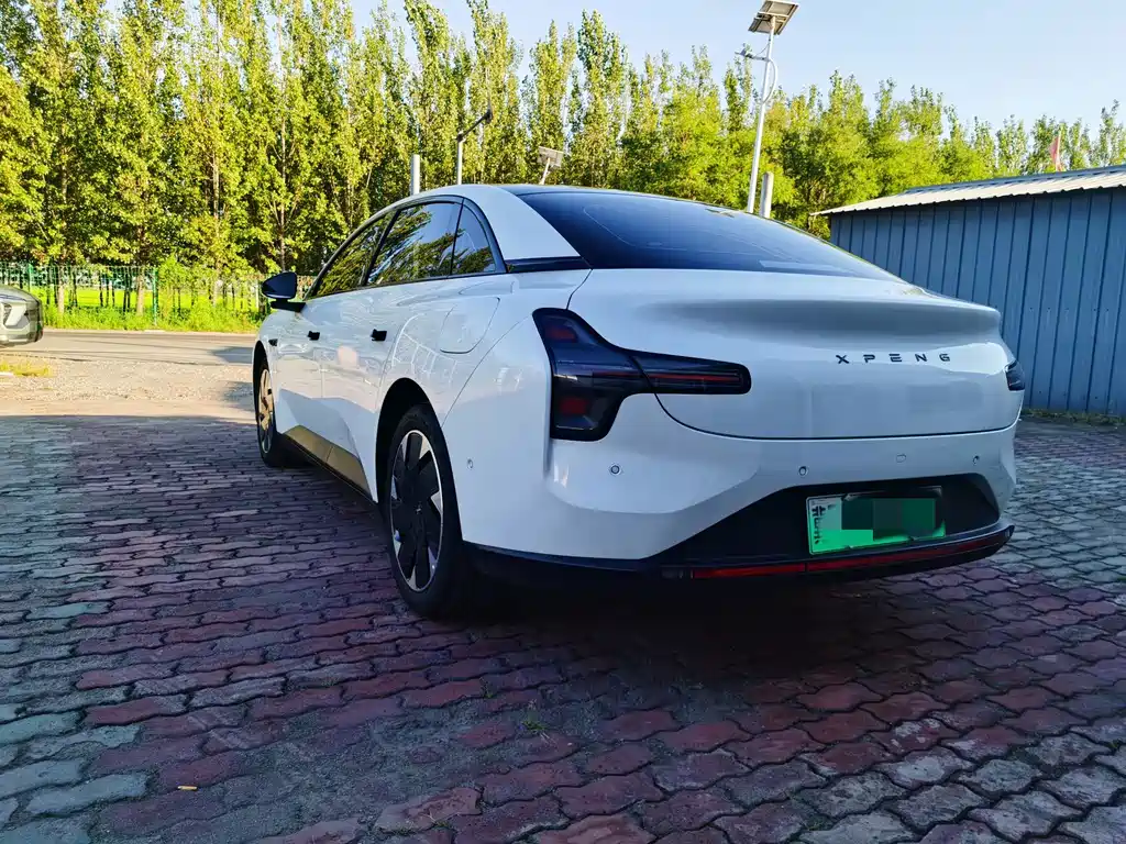 XPeng MONA M03 — миниатюра 15