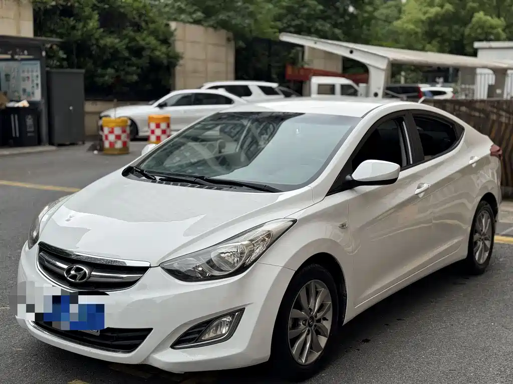 Hyundai Elantra Langdong 2015