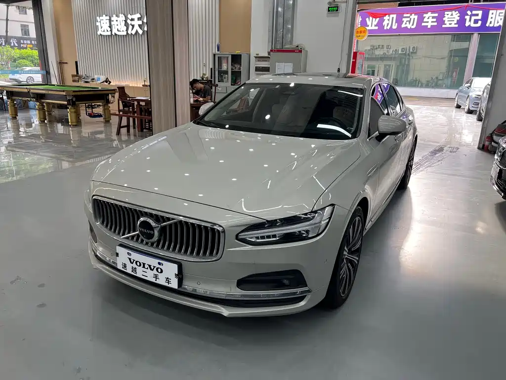 Volvo S90 2021