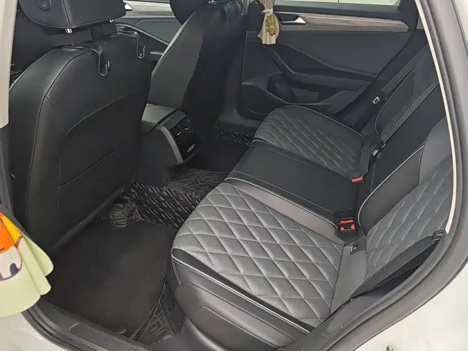 Volkswagen Sagitar — миниатюра 11