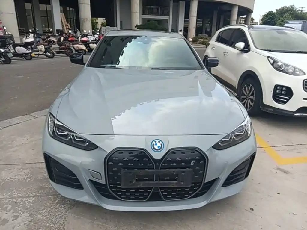 BMW i4 — миниатюра 3