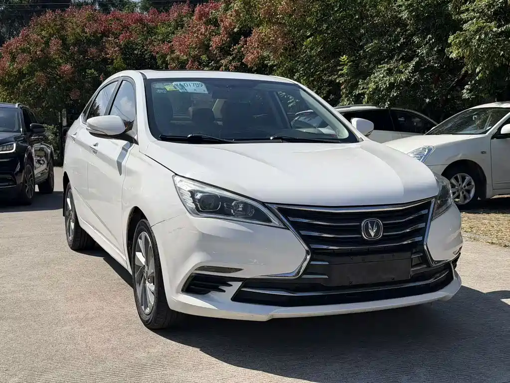 Changan Eado DT — миниатюра 3