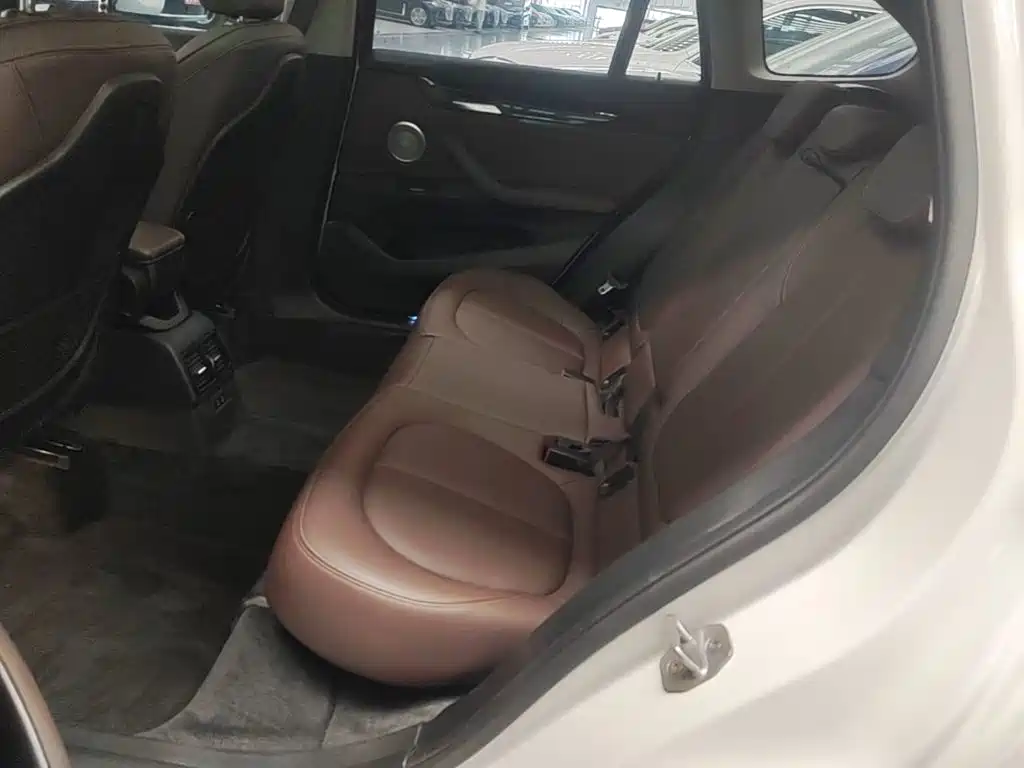 BMW X1 — миниатюра 17
