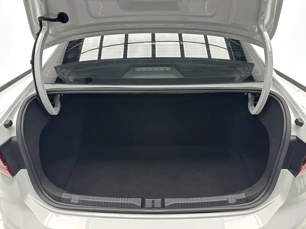 Volkswagen Lavida — миниатюра 15