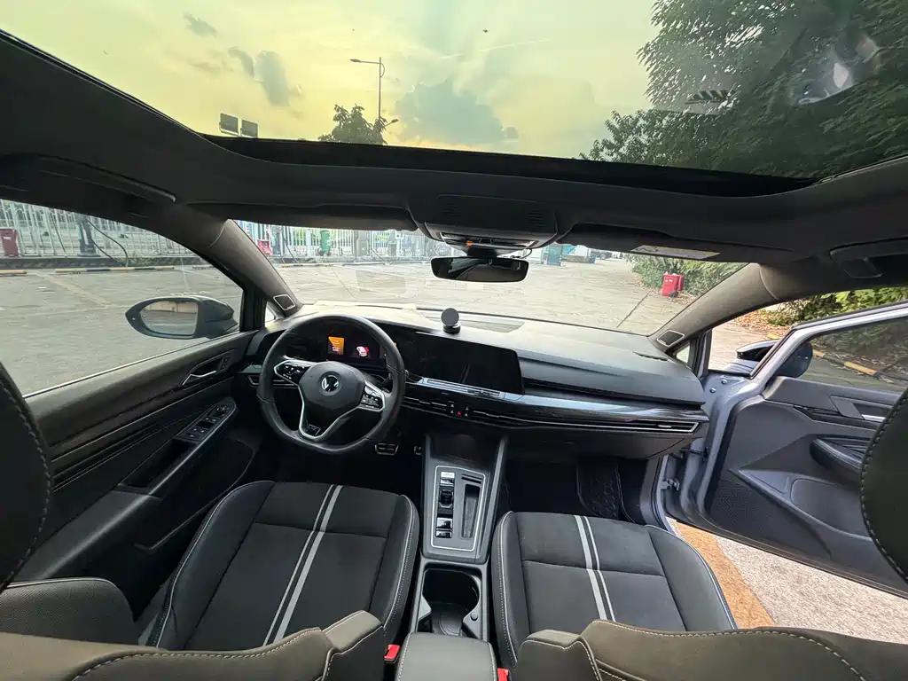 Volkswagen Golf — миниатюра 14