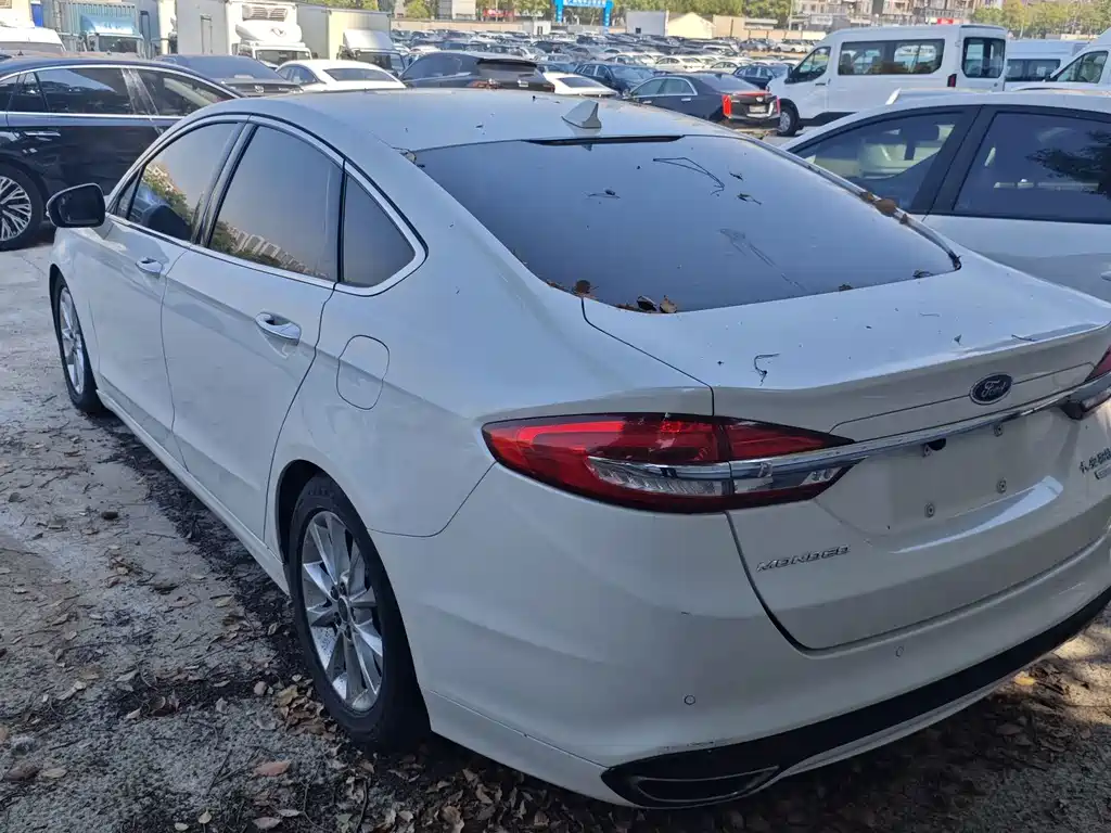 Ford Mondeo — миниатюра 9