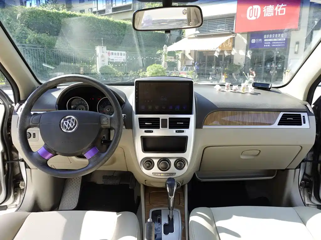 Buick Excelle — миниатюра 9
