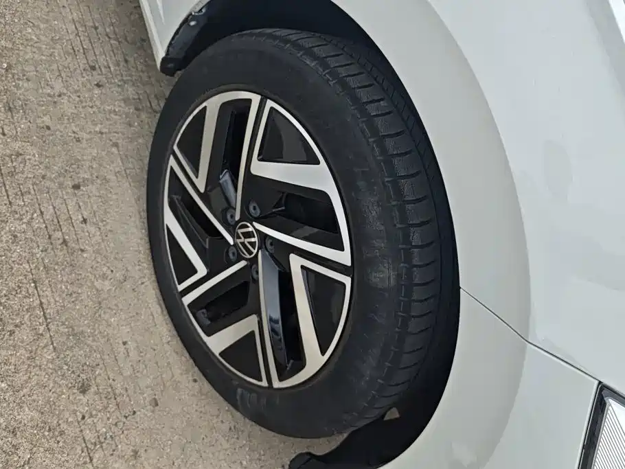 Volkswagen Sagitar — миниатюра 6