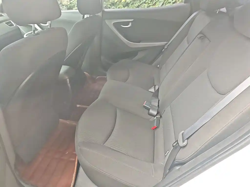 Hyundai Elantra Langdong — миниатюра 22