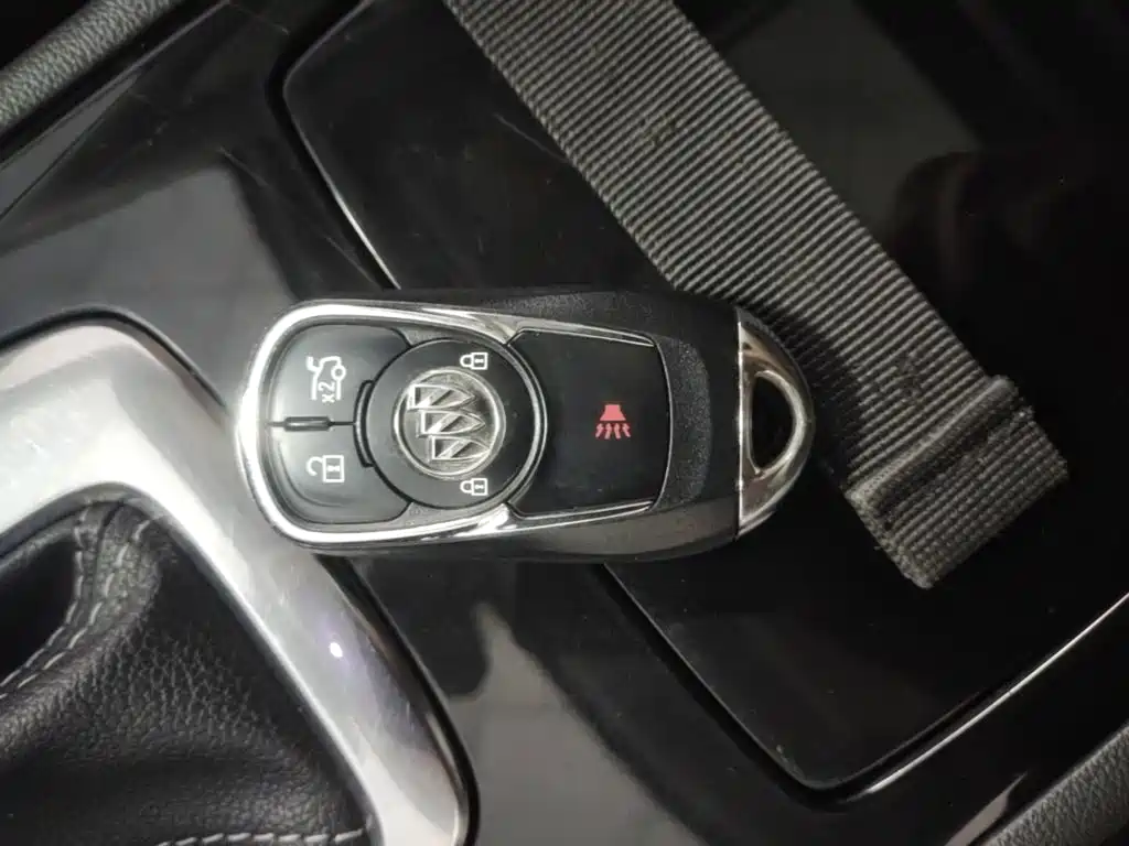 Buick Regal — миниатюра 9