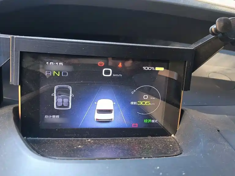 Wuling Nano EV — миниатюра 4