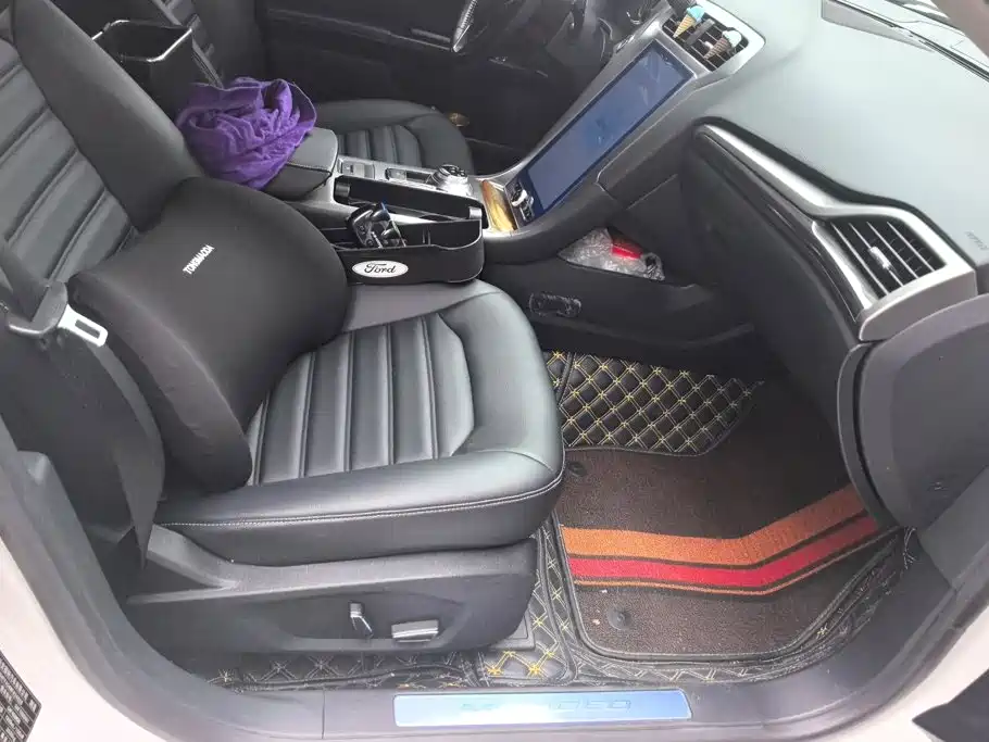 Ford Mondeo — миниатюра 8