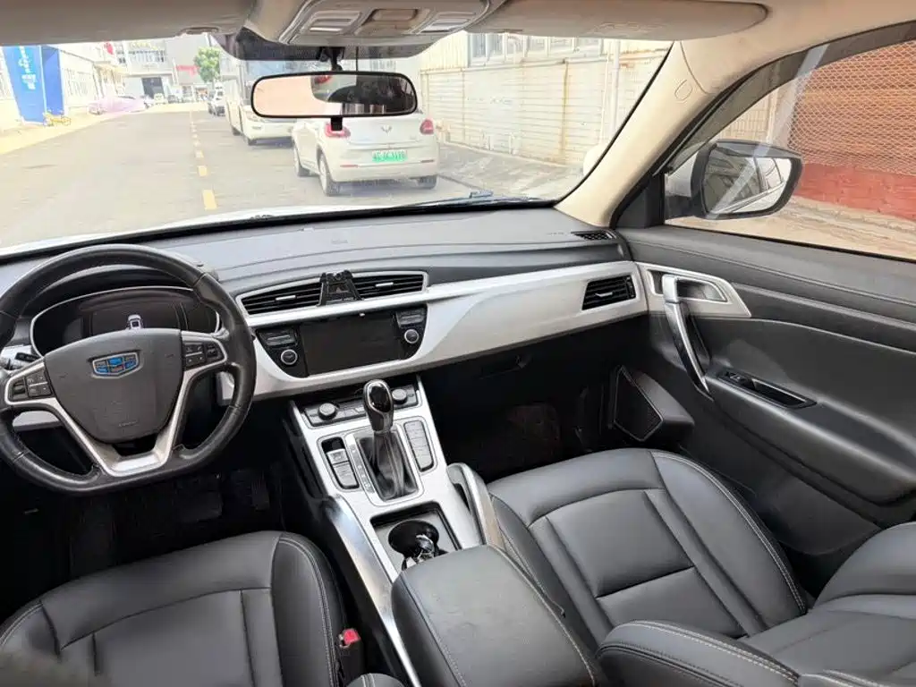 Geely Boyue — миниатюра 4