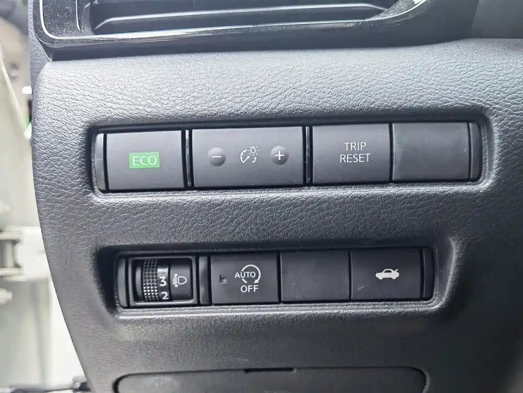 Nissan Sylphy — миниатюра 13