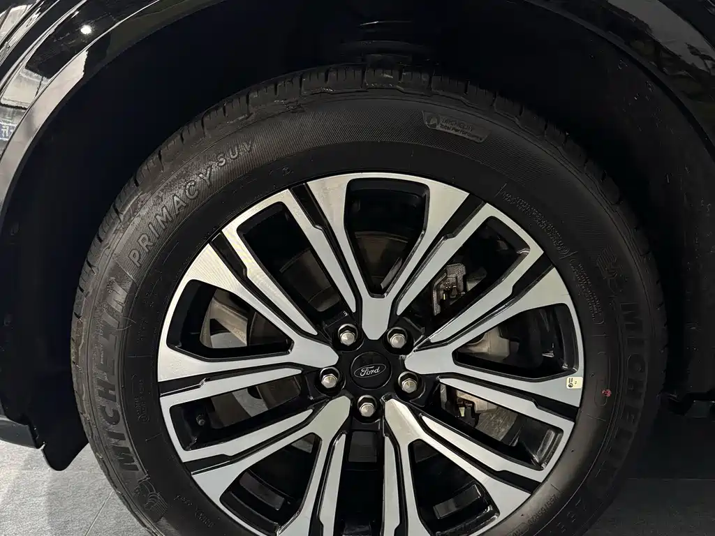 Ford Explorer — миниатюра 19