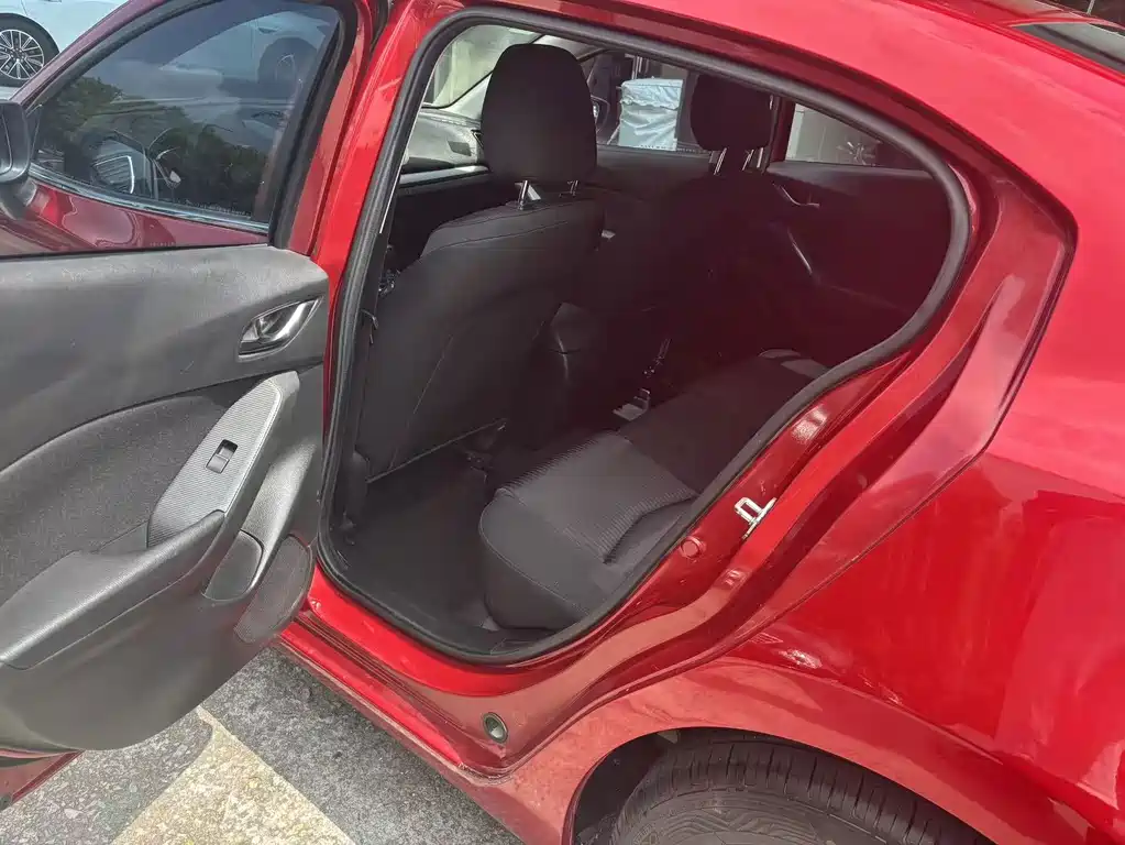 Mazda 3 Axela — миниатюра 7
