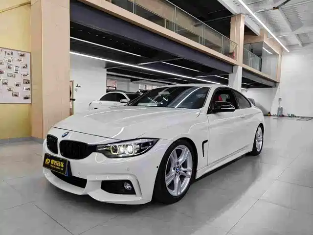 BMW 4 SERIES