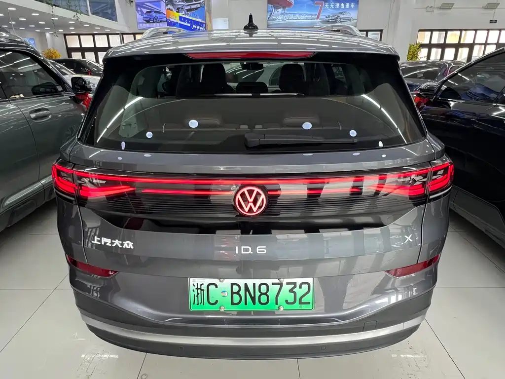 Volkswagen ID.6 X — миниатюра 8