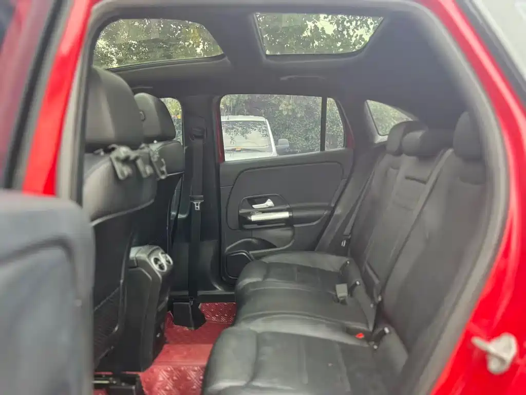 Mercedes-Benz GLA — миниатюра 5